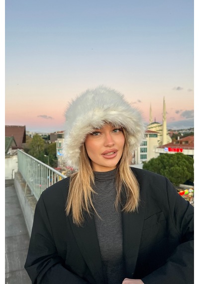 Mollycrush Luxury Kadın Beyaz Uzun Tüylü Suni Kürklü Peluş Bucket Kalpak Şapka Beyaz