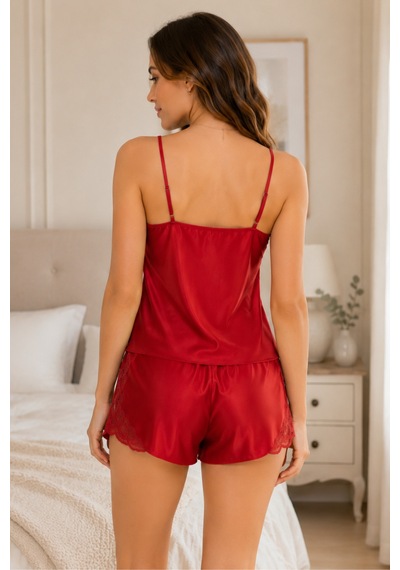 Loule Kadın Kırmızı Dantel Kenarlı İp Askılı Şortlu Pijama Takımı