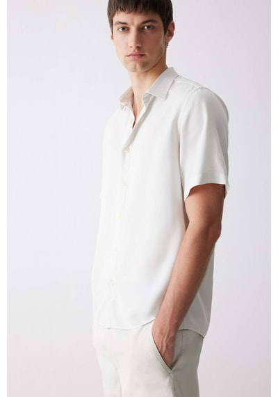 Defacto Relax Fit Polo Yaka Pamuklu Yazlık Kısa Kollu Gömlek D8875ax25smbg686 Bej