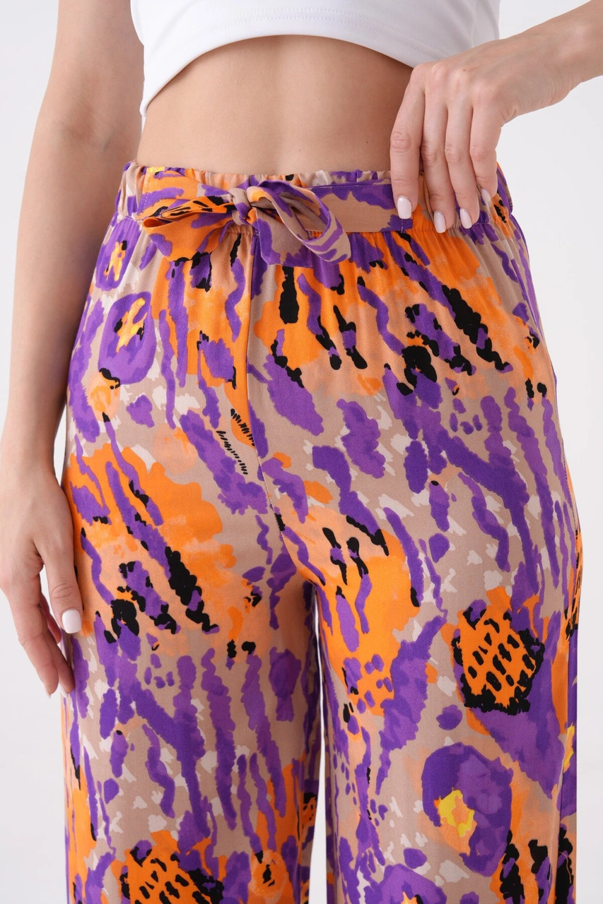 Mamayaga Kadın Beli Lastikli Yüksek Bel Rahat Kalıp Dokuma Viskon Kuşaklı Geniş Paça Curve Pantolon Mor Mamayaga Kadın Beli Lastikli Yüksek Bel Rahat Kalıp Dokuma Viskon Kuşaklı Geniş Paça Curve Pantolon Mor