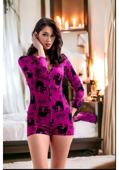 Kadın Ev Giyim Düğmeli Gecelik Kedi Desenli Mor Renk Uzun Kol Şortlu Pijama Tulum Mor