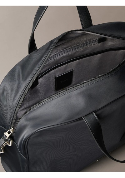 Calvin Klein Erkek Marka Logolu Günlük Kullanıma Uygun Siyah Laptop & Evrak Çantası Lv04d3144g Ub1 SİYAH
