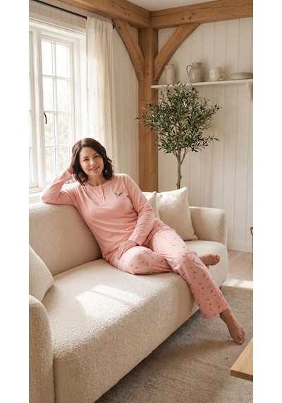 Eyfuze Kadın Kışlık Büyük Beden Desenli Yakası Düğmeli Uzun Kollu Pijama Takımı Beyaz - Somon Eyfuze Kadın Kışlık Büyük Beden Desenli Yakası Düğmeli Uzun Kollu Pijama Takımı Beyaz - Somon