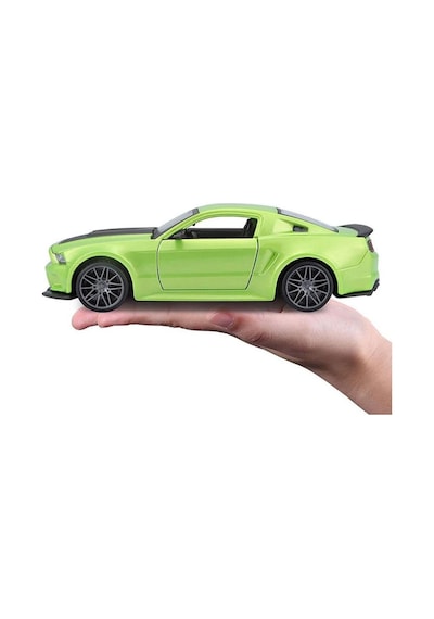 Maisto Lisanslı Metal Ford Mustang Street Racer 2014 1:24 Kapıları Açılabilir Oyuncak Model Araba Yeşil