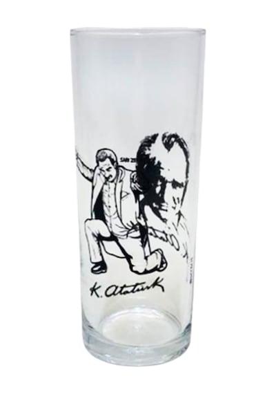 Sarı Zeybek Ve Atatürk Silüet Rakı Bardağı 2 Li Cam Bardak