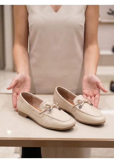 Nesilshoes Eliz 25216 Bej Hakiki Soft Deri Fiyonklu Kadın Ayakkabı