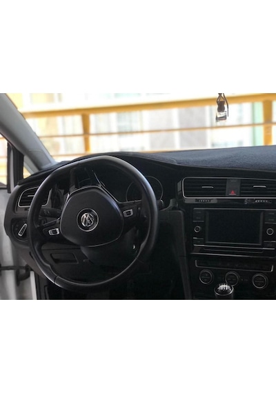 Volkswagen Golf 7 Uyumlu Modellerine Uygun Torpido Koruma Halısı Siyah Kenar Renk Siyah