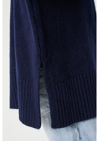 Ritnice Kadın Wonder Yumuşacık Dik Yaka Lacivert Yırtmaçlı Oversize Triko Kazak Lacivert Ritnice Kadın Wonder Yumuşacık Dik Yaka Lacivert Yırtmaçlı Oversize Triko Kazak Lacivert
