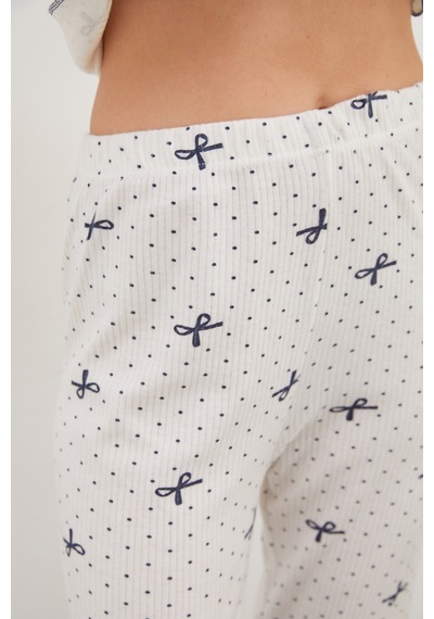 Fullamoda Puantiyeli Fiyonklu V Yaka Pijama Takımı Ekru