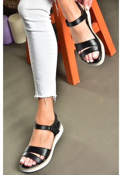 Fox Shoes P540061903 Siyah Hakiki Deri Kadın Sandalet Siyah