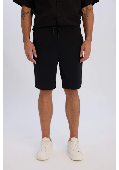 DeFacto Regular Fit Beli Bağcıklı Dokulu Bermuda Şort D9451AX25SPBK27