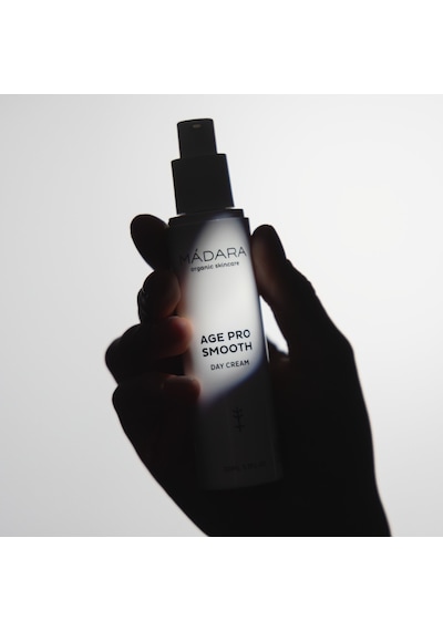 Age Pro Smooth Madara Gündüz Kremi Doğal Parlak Cilt Için Nemlendirici 85 Katılımcı Onaylı