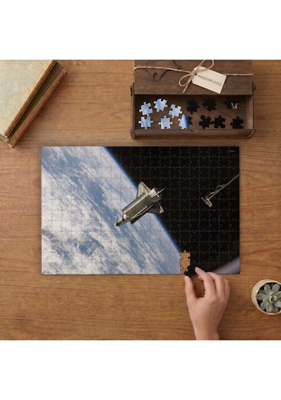 Uzay Gemisi - Dünya - Uydu Tasarımı 240 Parça Ahşap Puzzle Ahşap Kutuda Mpy60266