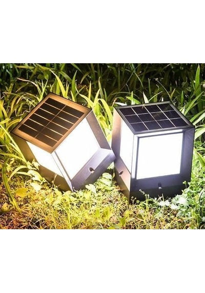15 X 19 Cm, 30 Watt, Kumandalı, Güneş Enerjili Ve E27 Duylu, 3 Işık Modlu Solar Küp Bahçe Armatürü Siyah