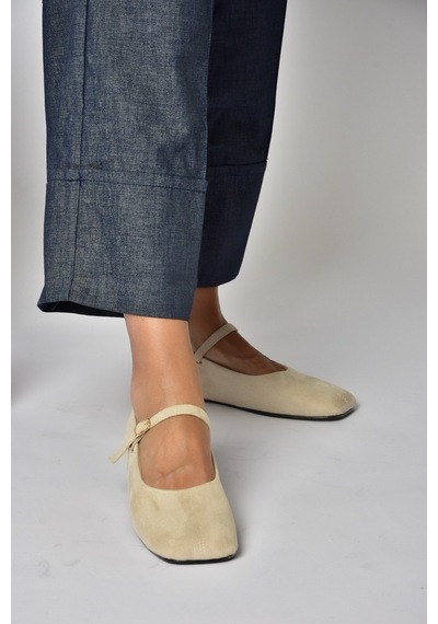 Fox Shoes Z250800002 Bej Süet Günlük Kadın Ayakkabı