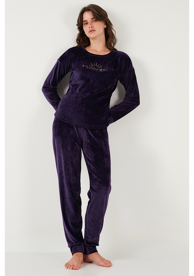 Lela Standart Fit Bisiklet Yaka Yumuşak Kadife Bayan Pijama Takımı 6094201 Koyu Mor