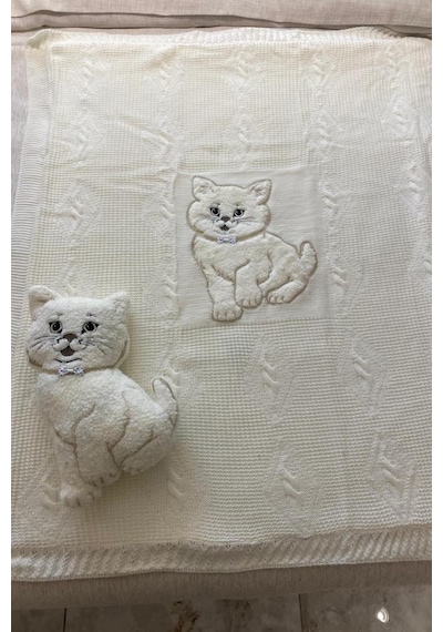 Oyuncak Hediyeli Bebek Triko Battaniye 90x90 Cm Krem Krem