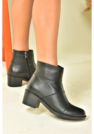 Fox Shoes Siyah Hakiki Deri Alçak Topuklu Kadın Bot N555703003 Siyah