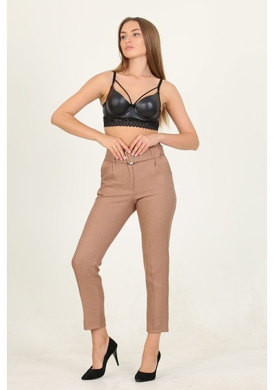 Neşeli Butik Kadın Camel Kemerli Yüksek Bel Havuç Pantolon Qns033