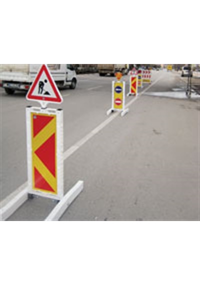 Katlanır Uyarı Levhalı Bariyer 420 X 1100 Mm (534231001)