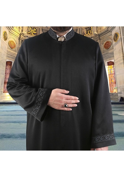 Lüks Mihrab İmam Cübbesi Siyah Sadece Kol Ve Yakada Nakışlı Çok Renkli