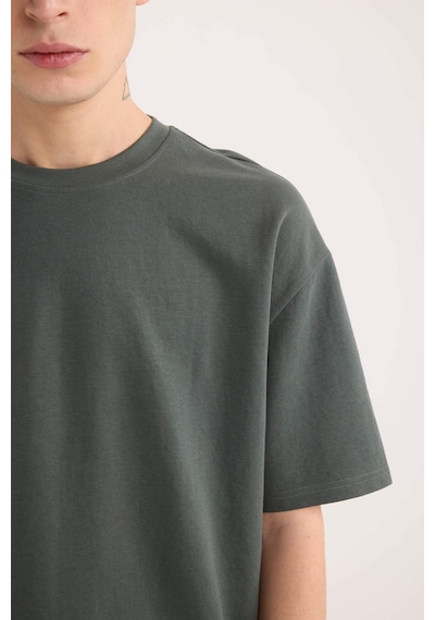 DeFacto Oversize Geniş Kalıp Ütü Gerektirmeyen Bisiklet Yaka Kısa Kollu Basic Düz Ağır Kumaş Tişört X3926AZ25SPGN498 DeFacto Oversize Geniş Kalıp Ütü Gerektirmeyen Bisiklet Yaka Kısa Kollu Basic Düz Ağır Kumaş Tişört X3926AZ25SPGN498