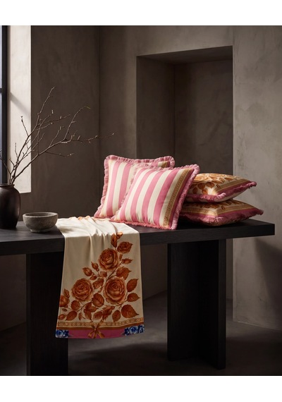 Vintage Gül Desenli Pembe Desenli Runner + 4 Lü Saçaklı Kırlent K 45 x 45