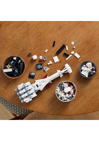 LEGO® Star Wars™ Tantive IV™ 75376 Yetişkinler için Koleksiyonluk ve Sergilenebilir Model Yapım Seti - 654 Parça