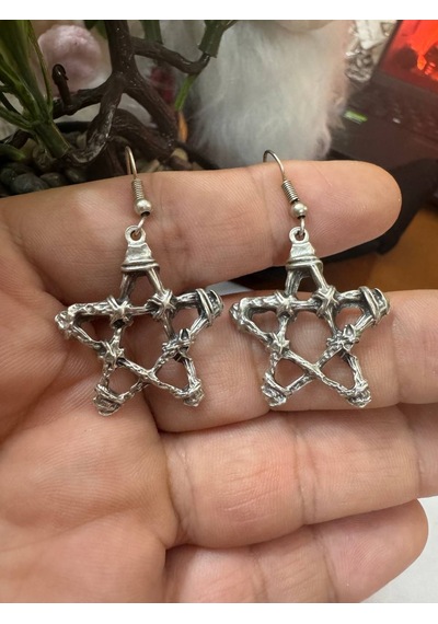 Herşey Nota İnce Formlu Geometrik Metal Figür Küpe Çok Renkli