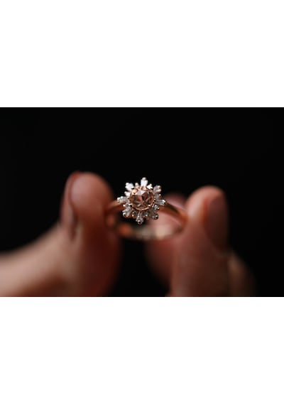 Reis Kuyumculuk T1528 The Morganite Altın Yüzük