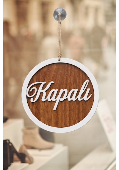 Üç Katlı El Yazılı Modern Açık/kapalı Tabelası - Ceviz