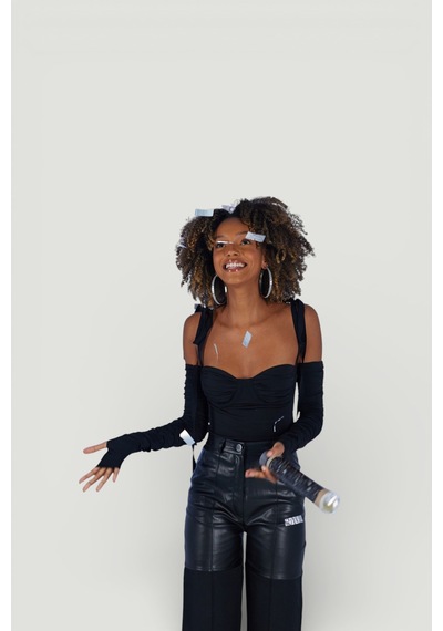 Holly Lolly Çıkarılabilir Kollu Fiyonk Bağlamalı Ribbon Bodysuit Siyah