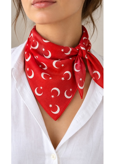 Herşeynota 24 Lü Ay Yıldızlı Kırmızı %100 Pamuk Fular Bandana 52x52 Cm Okul Tören Etkinlik Çok Renkli