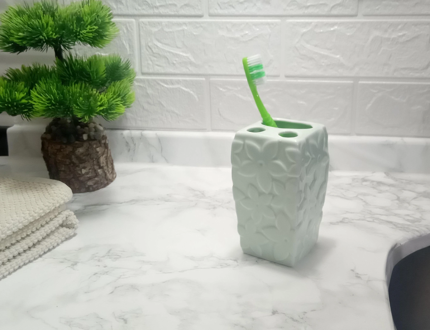 2 Adet Seramik Diş Fırçalık Çiçekli Su Yeşili 7x7x12cm Banyo Seti Çok Renkli