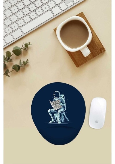 Gazete Okuyan Astronot Desenli Bilek Destekli Mouse Pad Mousepad
