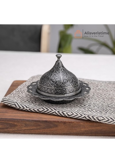 Kubbeli Osmanlı Tasarımlı Şekerlik Kapaklı Metal Şeker, Çikolata Ve Lokum Kabı Kahve Sunumları İçin Dekoratif Şekerlik Siyah Çok Renkli Kubbeli Osmanlı Tasarımlı Şekerlik Kapaklı Metal Şeker, Çikolata Ve Lokum Kabı Kahve Sunumları İçin Dekoratif Şekerlik Siyah Çok Renkli