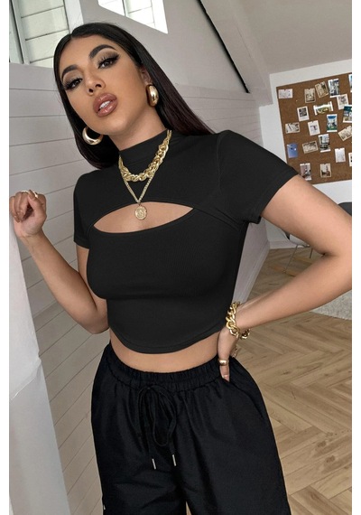 Angbutik Kadın Siyah Göğüs Dekolteli Yarım Kollu Cut Out Crop Top Bluz