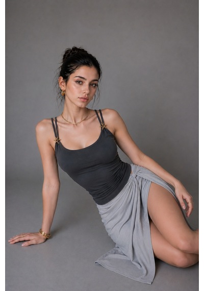 Wild Bee Kadın Antrasit Aksesuar Detaylı İp Askılı Slim Fit Bluz
