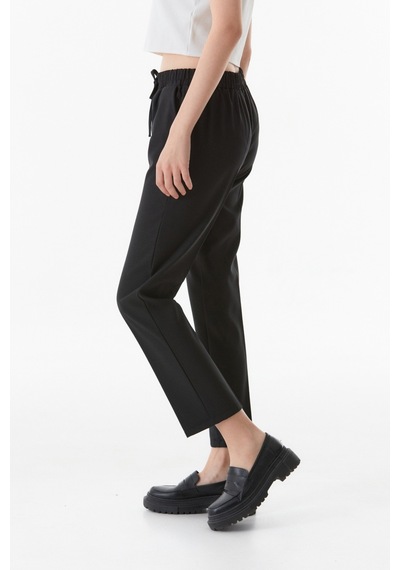 Fullamoda Basic Beli Lastikli Carrot Fit Kumaş Pantolon- Siyah 24KGB279200760-Siyah