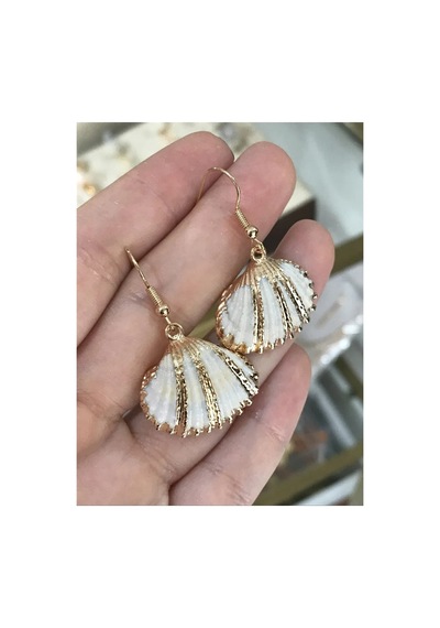 Gold Detaylı Deniz Kabuğu Küpe Altın