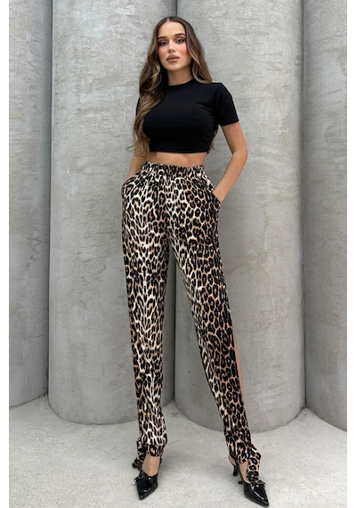 Lesa Wear Leopar Desenli Yumuşacık Yüksel Bel Likralı Yırtmaç Detaylı Jarse Pantolon Flared Leopar