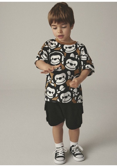Lolliboomkids Yeni Sezon Erkek Çocuk Maymun Baskılı Pamuklu Kargo Cepli T-shirt Ve Şortlu Alt-üst Takım Gri Siyah Gri - Siyah Lolliboomkids Yeni Sezon Erkek Çocuk Maymun Baskılı Pamuklu Kargo Cepli T-shirt Ve Şortlu Alt-üst Takım Gri Siyah Gri - Siyah
