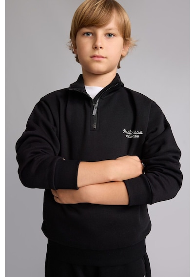 Defacto Regular Fit Yarım Fermuarlı Dik Yaka İçi Yumuşak Tüylü Yazı İşlemeli Sweatshirt Erkek Çocuk H9689a826wnbk81 Siyah-bk81