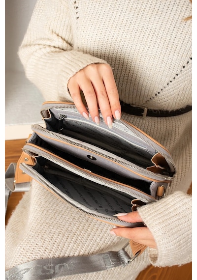 Just Polo Kadın Ayarlanabilir Askılı Günlük Kullanıma Uygun Şık Çapraz Ve Omuz Çantası P234023mh Gri - Camel 61013606