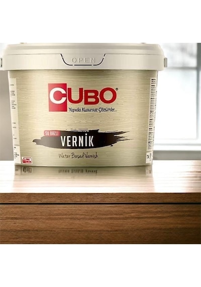 Cubo Su Bazlı Parlak Vernik Şeffaf 0,75 Litre