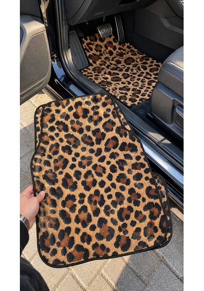 Leopar Desen Dört Parca Kaymaz Taban Dekoratif Oto Paspas