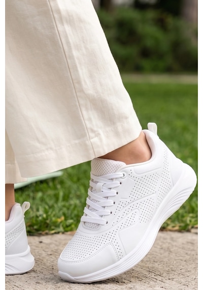 In Step Urban Pure Comfort: Minimalist Beyaz Kadın Spor Ayakkabı