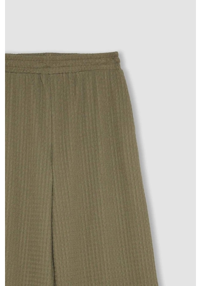 DeFacto Bürümcük Pantolon Straight Fit Beli Lastikli Basic Düz Geniş Bol Paça D7522AX24AUKH82