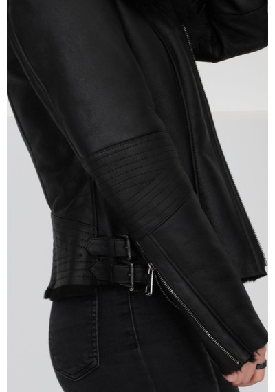 M M Marki Marki Siyah Hakiki Kürk Ve Deri Mont - Kemerli, Yakası Kürklü, Fit Kesim, Elegant Chic - 103722