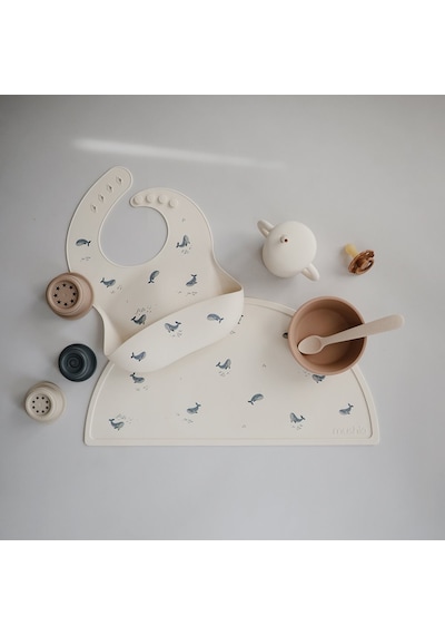 Mushie Silikon Önlük - Whales Krem
